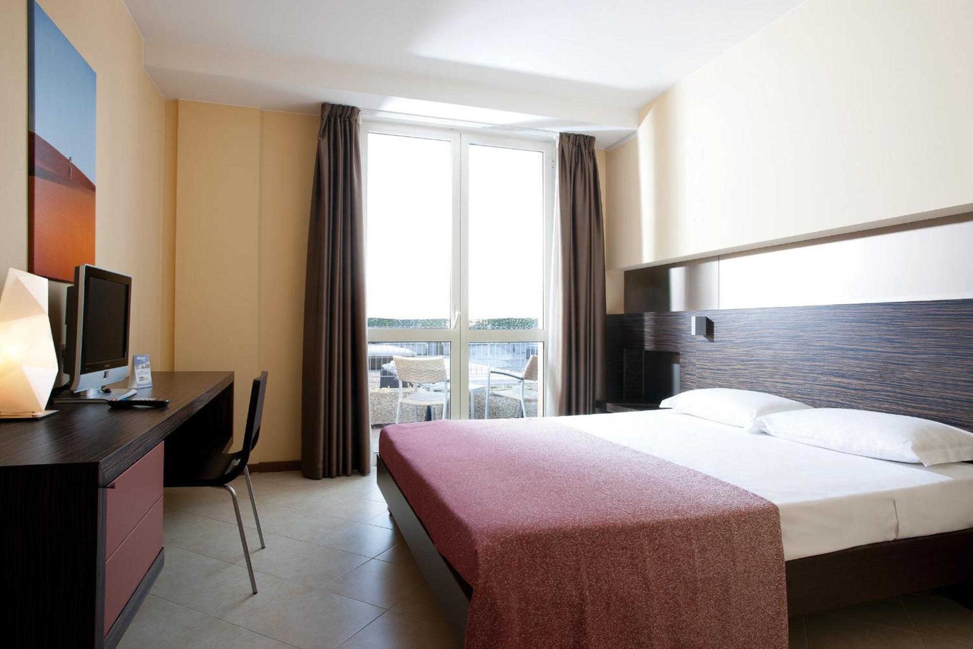 Rosso Frizzante Hotel Sorbara Buitenkant foto