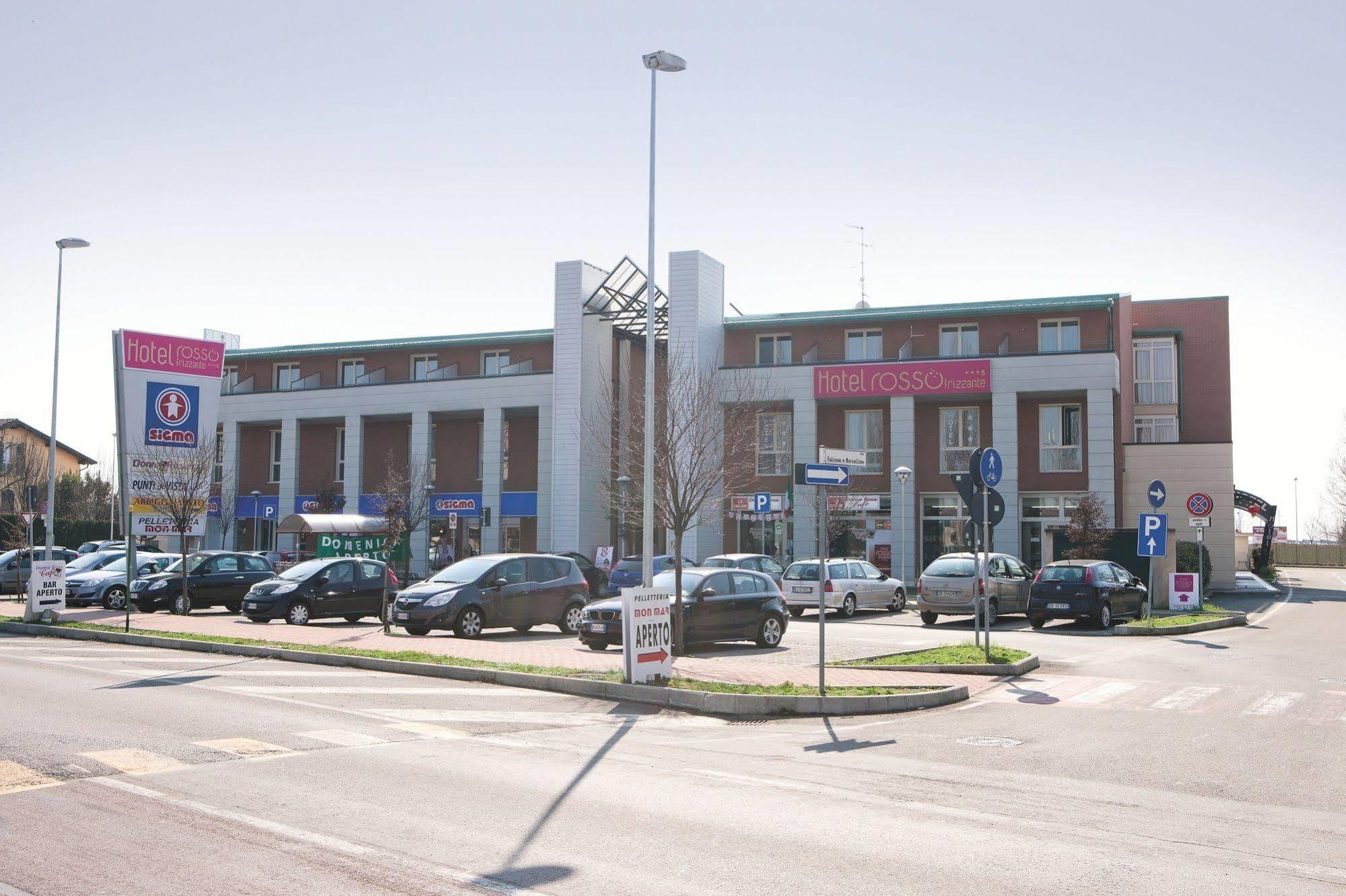 Rosso Frizzante Hotel Sorbara Buitenkant foto